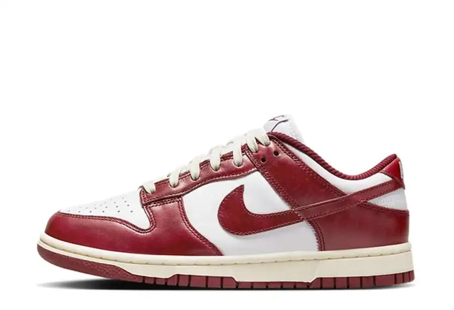 Dunk Low Vintage Team Red