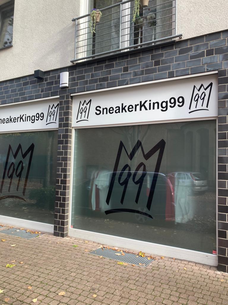 Jordans, Yeezys, Sneaker, Jordan 1, Air force, Nike Dunk, Jordan, Jordan 4, Nike, Adidas, Human race, Bapesta, Funko Pop,  Funko Pop Sammeln,  Funko Pop Disney, Funko Pop Anime, Funko Pop Basketball